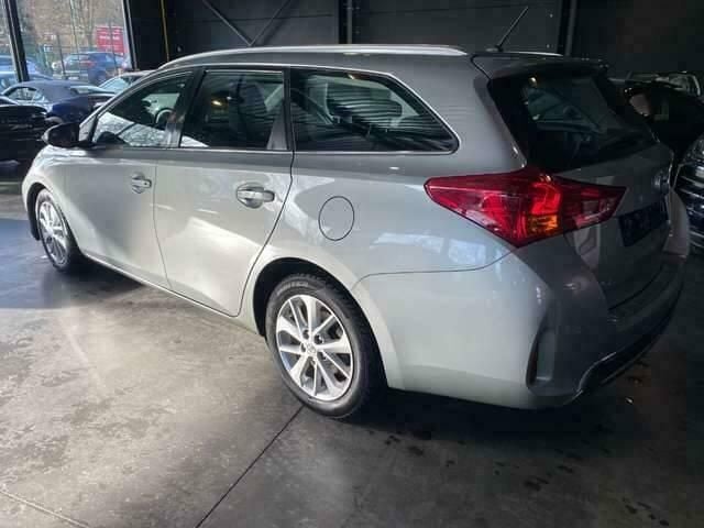 Occasion Toyota Auris Active 88 PK (64 kW) 2013 Grijs Stationwagen