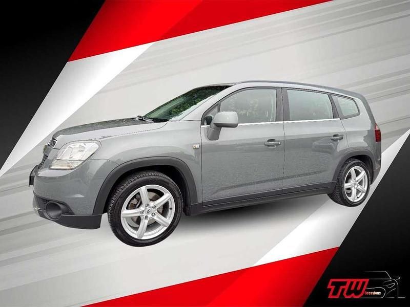 Grijs (metallic) Gebruikt 2011 Chevrolet Orlando LTZ MPV | € 5.900 - Afbeelding 1/4