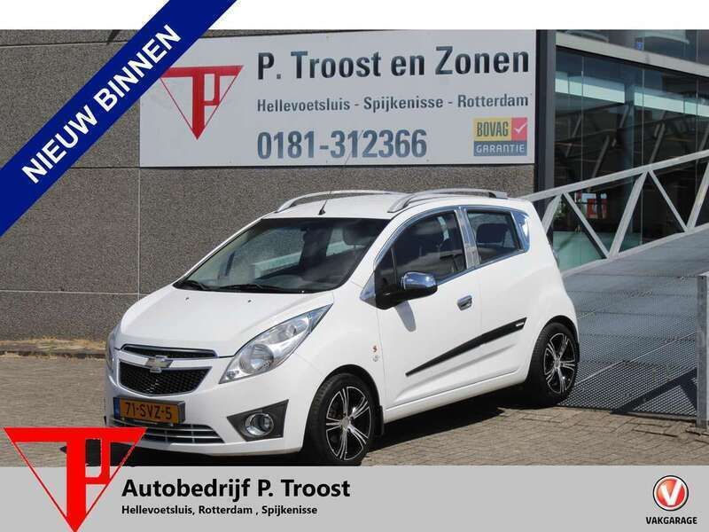 Wit, metallic lak Gebruikt 2011 Chevrolet Spark LS Hatchback | € 3.250 (Eerlijke prijs) - Afbeelding 1/4