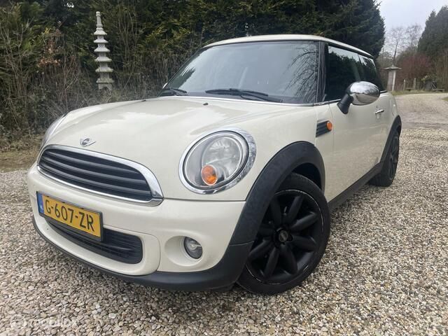 Wit Gebruikt 2010 Mini ONE Business Hatchback | € 3.899 (Goede deal) - Afbeelding 1/4