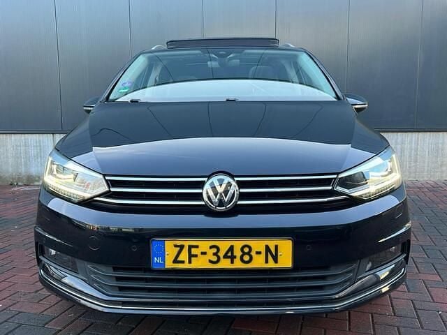 Occasion VW Touran Highline 150 PK (110 kW) 2017 Zwart MPV