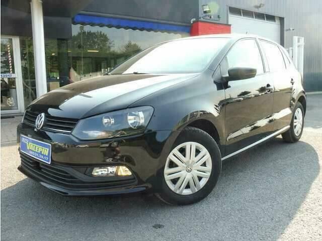 Zwart Occasion 2015 VW Polo Trendline Sedan | € 10.200 (Iets duurder) - Afbeelding 1/4