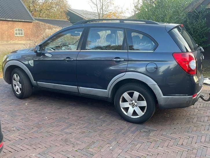 Gebruikt 2007 Chevrolet Captiva SUV | € 1.750 - Afbeelding 1/4