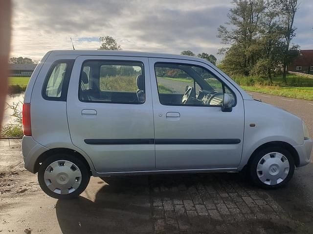 Occasion Opel Agila 2005 Grijs Hatchback