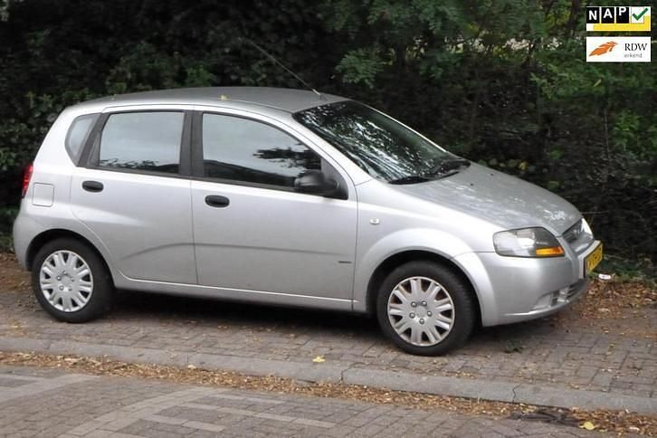 Occasion Chevrolet Kalos 72 PK (52 kW) 2006 Grijs (metallic) Hatchback