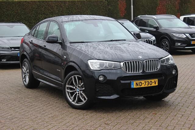 Zwart Gebruikt 2017 BMW X4 Executive SUV | € 28.999 (Eerlijke prijs) - Afbeelding 1/4