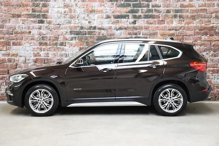 Occasion BMW X1 Executive 2017 Bruin (metallic) SUV