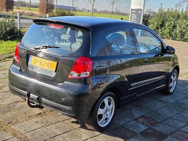 Occasion Chevrolet Kalos 94 PK (69 kW) 2005 Zwart Hatchback