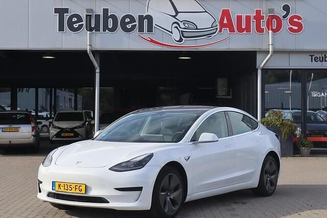 Wit Gebruikt 2020 Tesla Model 3 Standard Range Sedan | € 20.695 (Goede deal) - Afbeelding 1/4