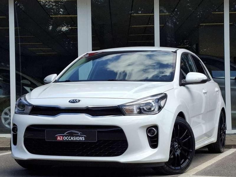 Wit Gebruikt 2018 Kia Rio Hatchback | € 12.890 (Eerlijke prijs) - Afbeelding 1/4