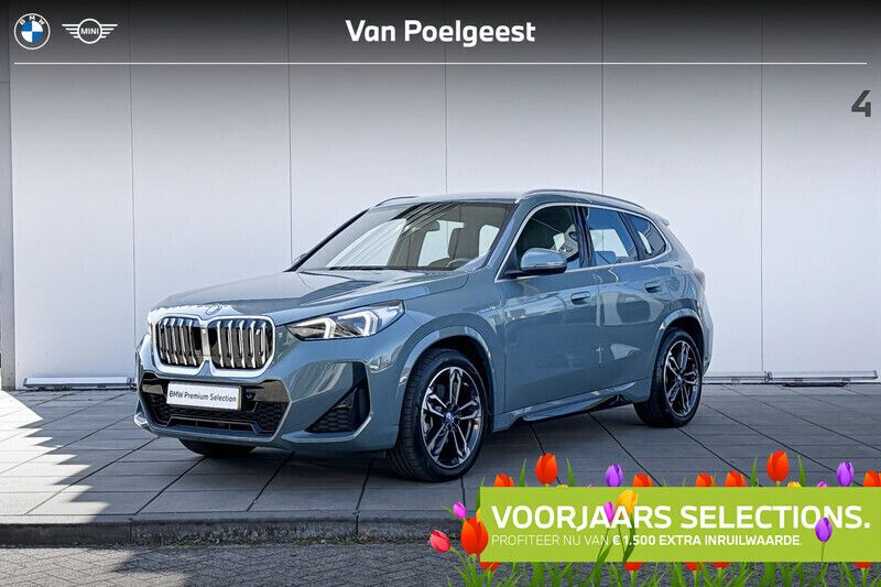 Groen Gebruikt 2023 BMW iX1 M Sport SUV | € 46.900 (Eerlijke prijs) - Afbeelding 1/4