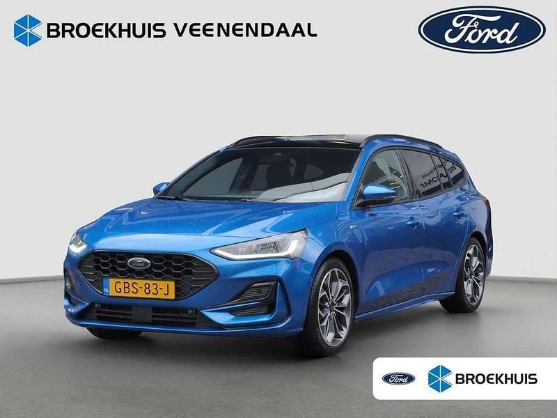 Blauw Gebruikt 2024 Ford Focus ST-Line X Stationwagen | € 28.900 (Iets duurder) - Afbeelding 1/4