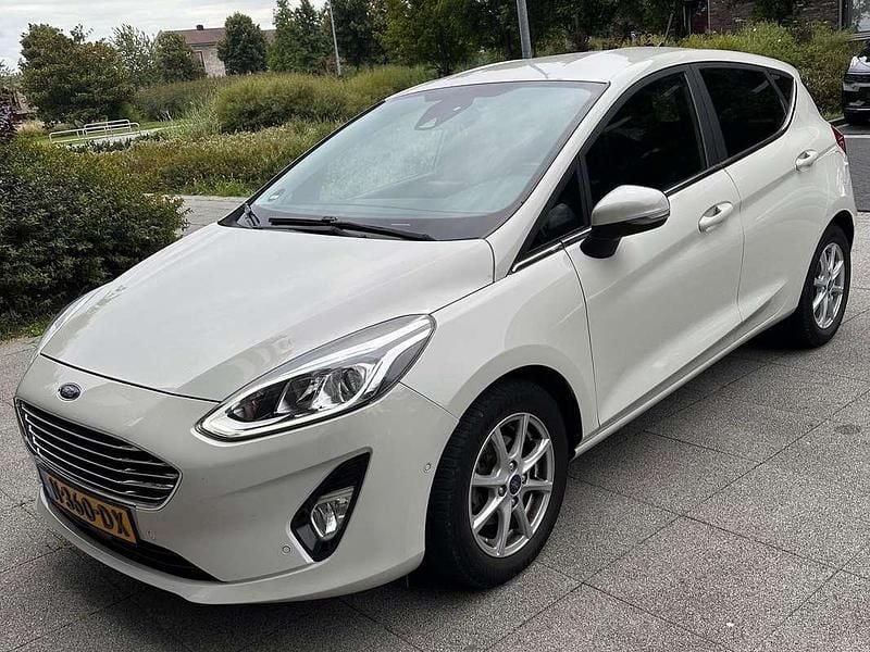 Wit Occasion 2020 Ford Fiesta ST-Line X Hatchback | € 9.900 (Super prijs) - Afbeelding 1/1