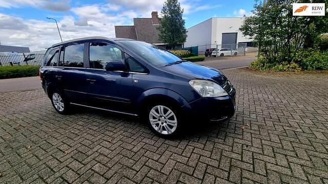 Blauw Gebruikt 2010 Opel Zafira Selection MPV | € 4.625 (Iets duurder) - Afbeelding 1/4