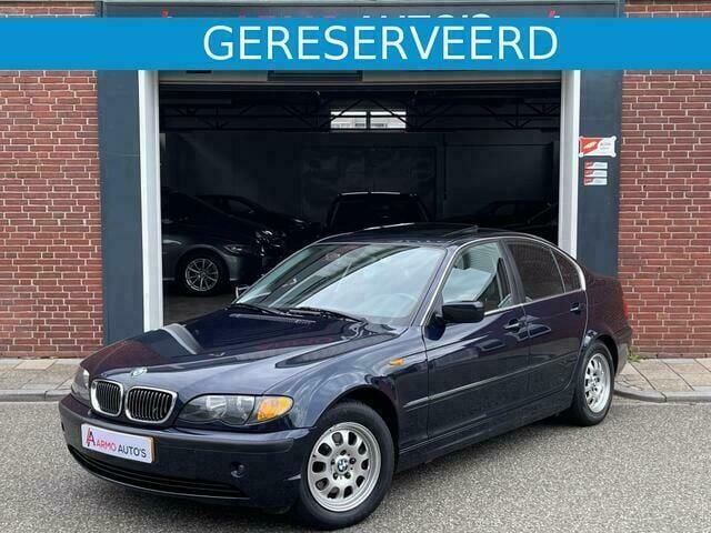 Blauw Gebruikt 2002 BMW 320 Executive Sedan | € 5.450 (Eerlijke prijs) - Afbeelding 1/4