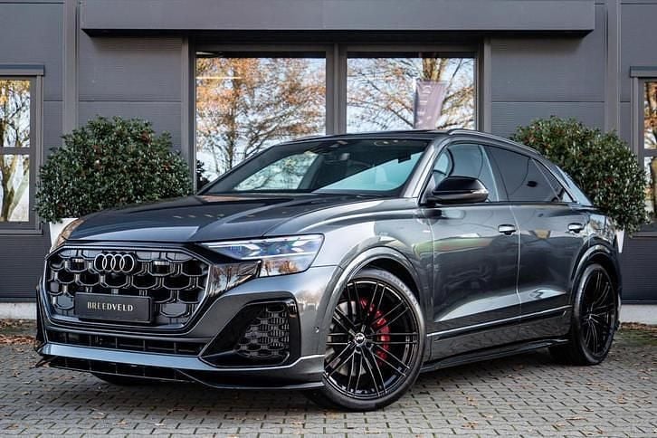 Nieuw 2025 Audi Q8 e-tron Competition SUV | € 124.500 (Goede deal) - Afbeelding 1/4