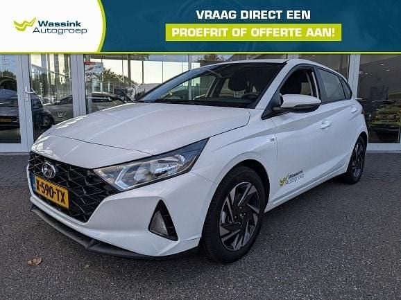 Wit Gebruikt 2024 Hyundai i20 Comfort Hatchback | € 20.490 (Eerlijke prijs) - Afbeelding 1/4