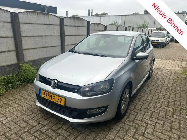 Grijs Occasion 2010 VW Polo Hatchback | € 2.999 (Duur) - Afbeelding 1/4
