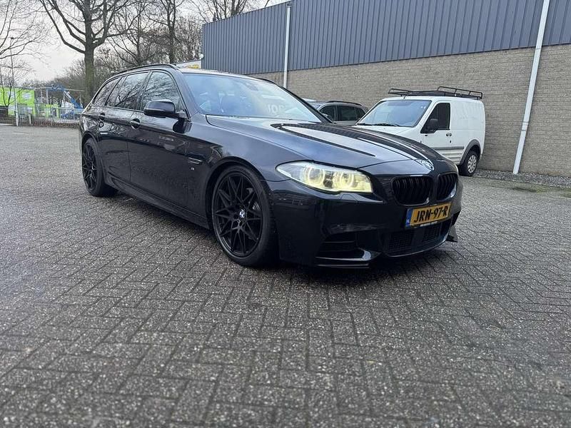 Occasion BMW 535 Executive 313 PK (230 kW) 2016 Zwart Stationwagen