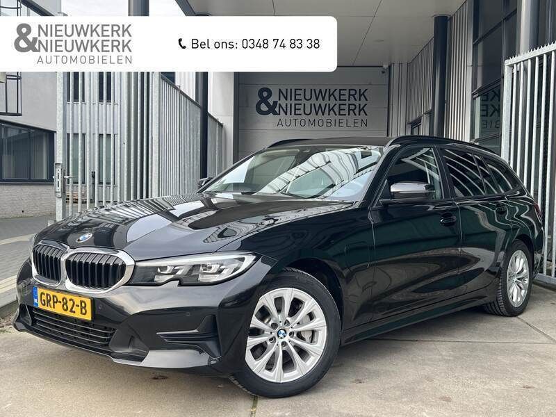 Zwart Gebruikt 2020 BMW 330 Stationwagen | € 26.499 (Goede deal) - Afbeelding 1/4