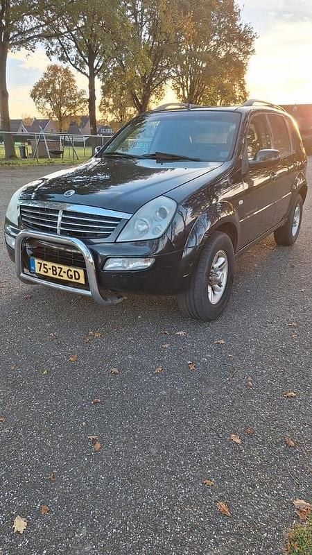Gebruikt 2006 Ssangyong (KGM) Rexton SUV | € 3.250 - Afbeelding 1/4