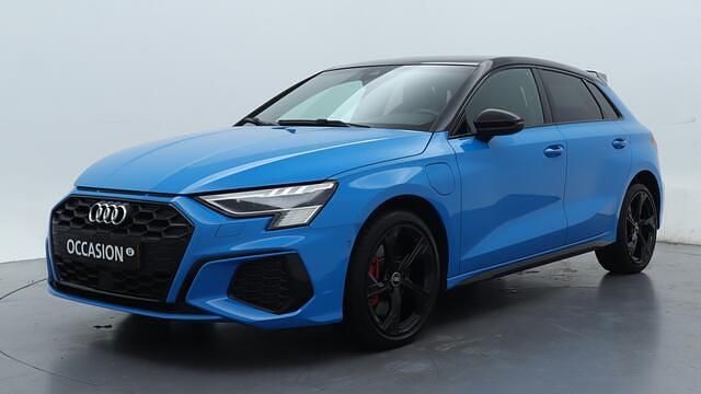 Blauw Gebruikt 2021 Audi A3 Sportback Competition Hatchback | € 32.950 (Eerlijke prijs) - Afbeelding 1/4