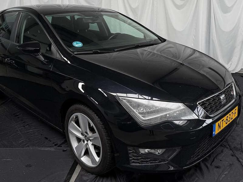 Occasion Seat Leon FR 122 PK (89 kW) 2013 Zwart Stationwagen