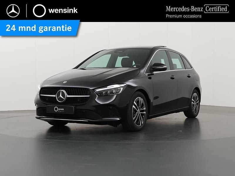 Zwart Occasion 2024 Mercedes B180 Business MPV | € 37.850 (Eerlijke prijs) - Afbeelding 1/4