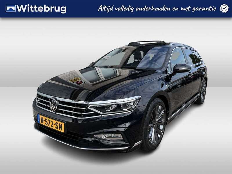 Zwart, metallic lak Gebruikt 2022 VW Passat Business Stationwagen | € 27.950 (Iets duurder) - Afbeelding 1/2