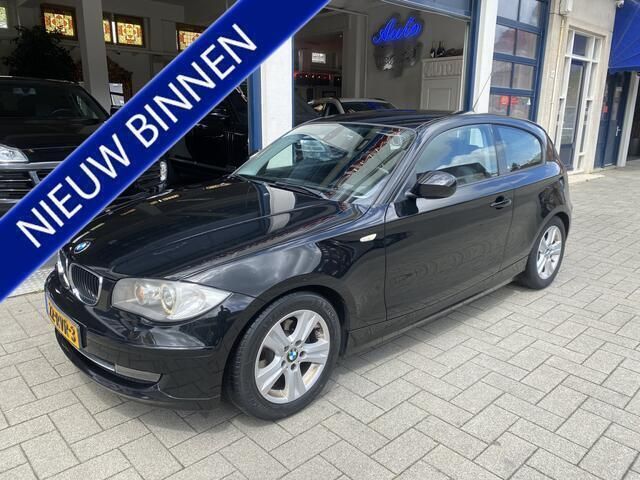 Zwart Gebruikt 2011 BMW 116 Efficient Dynamics Hatchback | € 3.599 (Eerlijke prijs) - Afbeelding 1/4