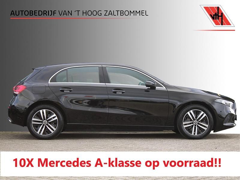 Zwart Gebruikt 2021 Mercedes A250 Advantage Hatchback | € 22.900 (Super prijs) - Afbeelding 1/4