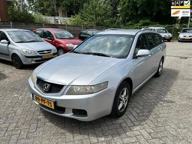 Grijs Gebruikt 2004 Honda Accord Sport Stationwagen | € 2.250 (Iets duurder) - Afbeelding 1/4