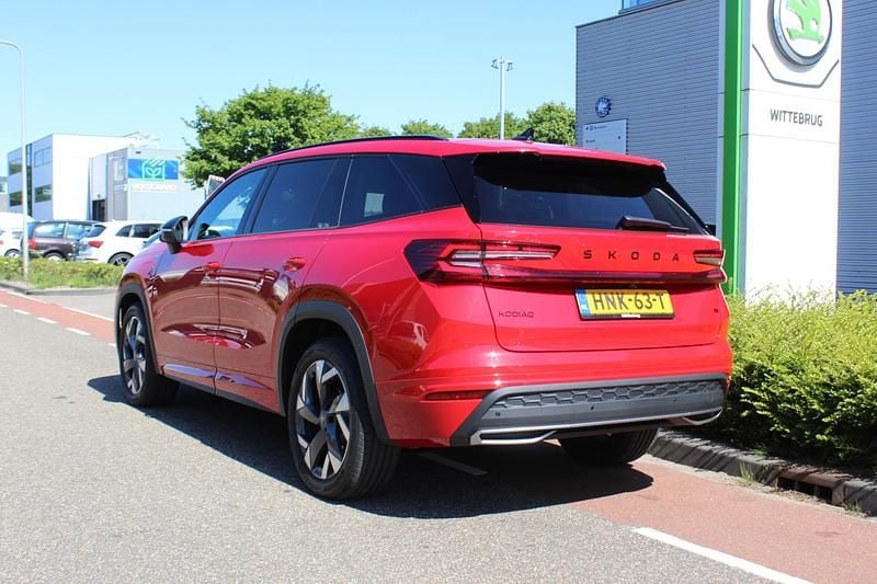 Occasion Skoda Kodiaq Business Line 204 PK (150 kW) 2025 Rood SUV