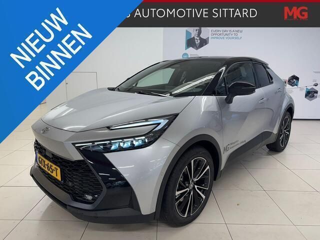 Grijs Gebruikt 2024 Toyota C-HR Plus SUV | € 46.750 (Iets duurder) - Afbeelding 1/4