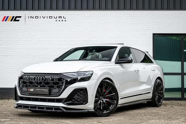 Overige Gebruikt 2024 Audi Q8 Competition SUV | € 101.995 (Iets duurder) - Afbeelding 1/4