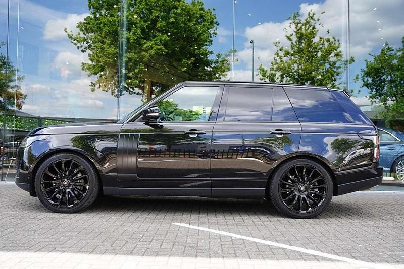 Zwart, metallic lak Gebruikt 2018 Land Rover Range Rover SUV | € 44.888 (Super prijs) - Afbeelding 1/4