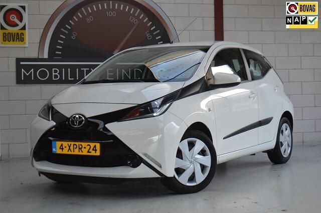 Occasion Toyota Aygo X-play 69 PK (50 kW) 2014 Wit Hatchback