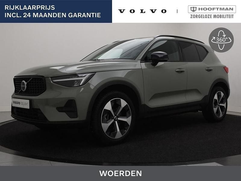 Groen Gebruikt 2025 Volvo XC40 Plus SUV | € 43.900 (Eerlijke prijs) - Afbeelding 1/4