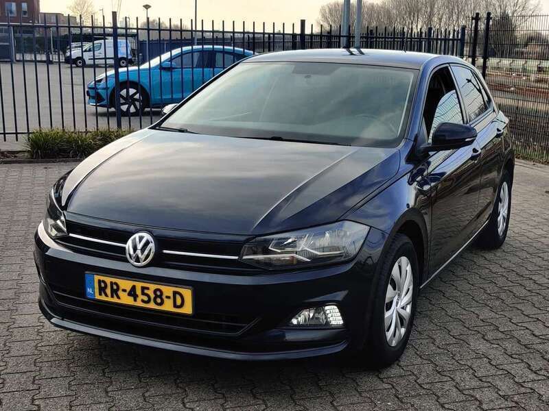 Zwart Gebruikt 2018 VW Polo Comfortline Hatchback | € 7.750 (Super prijs) - Afbeelding 1/4