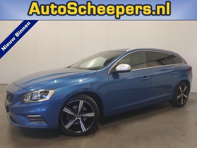 Blauw, metallic lak Gebruikt 2018 Volvo V60 Business Edition Stationwagen | € 18.495 (Super prijs) - Afbeelding 1/4
