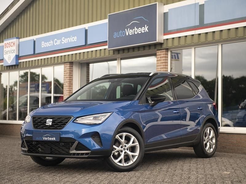 Blauw Gebruikt 2024 Seat Arona FR SUV | € 28.990 (Duur) - Afbeelding 1/4
