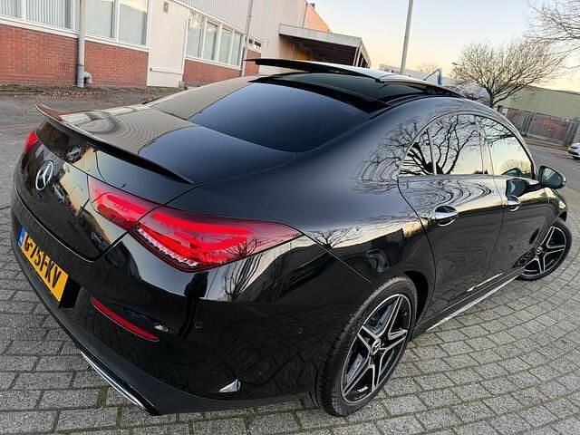 Occasion Mercedes CLA180 Business 136 PK (100 kW) 2019 Zwart Sedan