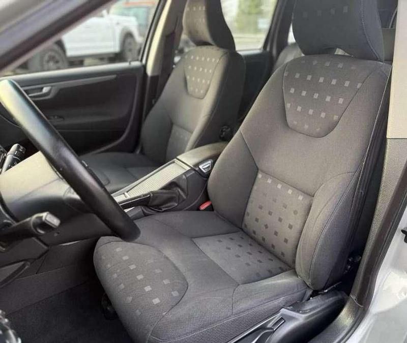 Occasion Volvo V70 170 PK (125 kW) 2006 Zilver Stationwagen