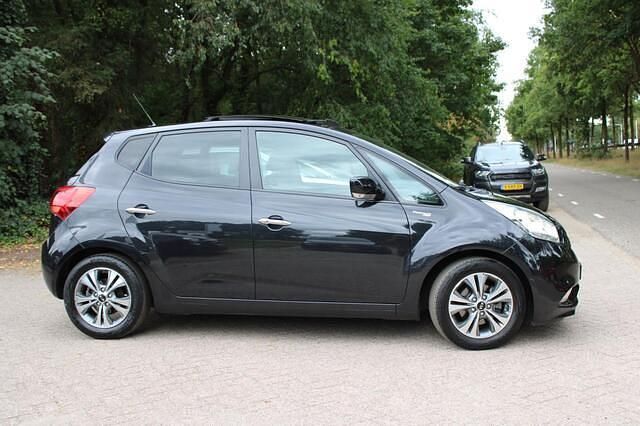 Occasion Kia Venga 124 PK (91 kW) 2018 Zwart, metallic lak Hatchback