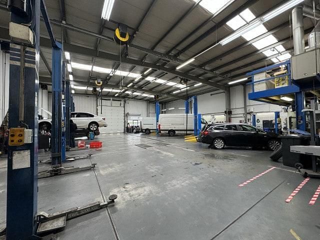 Occasion VW Golf Sportsvan Comfortline 131 PK (96 kW) 2018 Bruin MPV