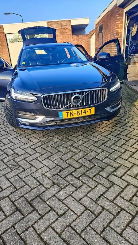 Blauw Gebruikt 2016 Volvo V90 Inscription Stationwagen | € 18.000 (Eerlijke prijs) - Afbeelding 1/4