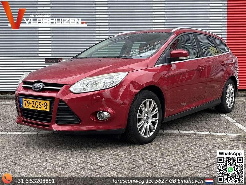 Rood Gebruikt 2012 Ford Focus Titanium Stationwagen | € 2.850 (Eerlijke prijs) - Afbeelding 1/4