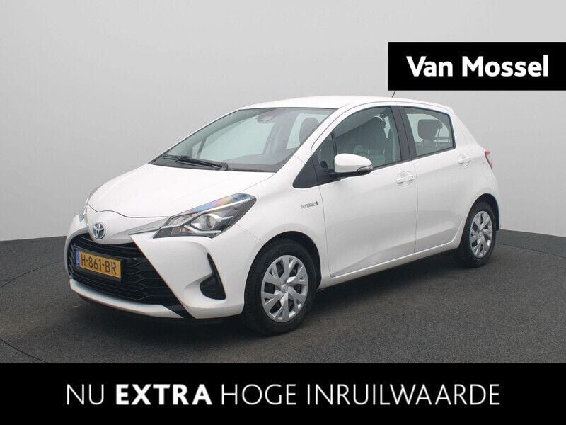 Wit Gebruikt 2020 Toyota Yaris Hybrid Active Hatchback | € 16.940 (Eerlijke prijs) - Afbeelding 1/4