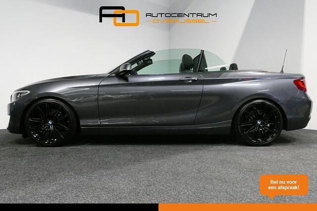 Grijs Gebruikt 2015 BMW 218 Cabriolet | € 17.850 (Duur) - Afbeelding 1/4