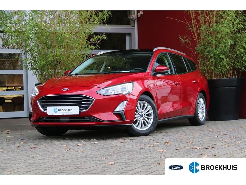 Rood Gebruikt 2020 Ford Focus Business Edition Stationwagen | € 19.245 (Iets duurder) - Afbeelding 1/4